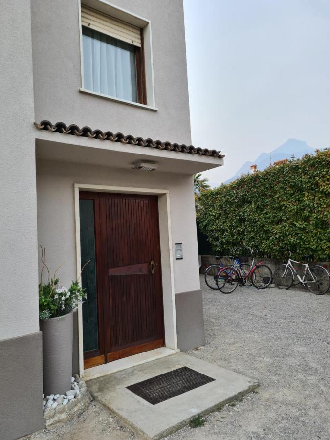Ferienwohnung Le Peonie Riva del Garda Exterior foto