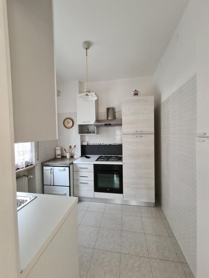 Ferienwohnung Le Peonie Riva del Garda Exterior foto