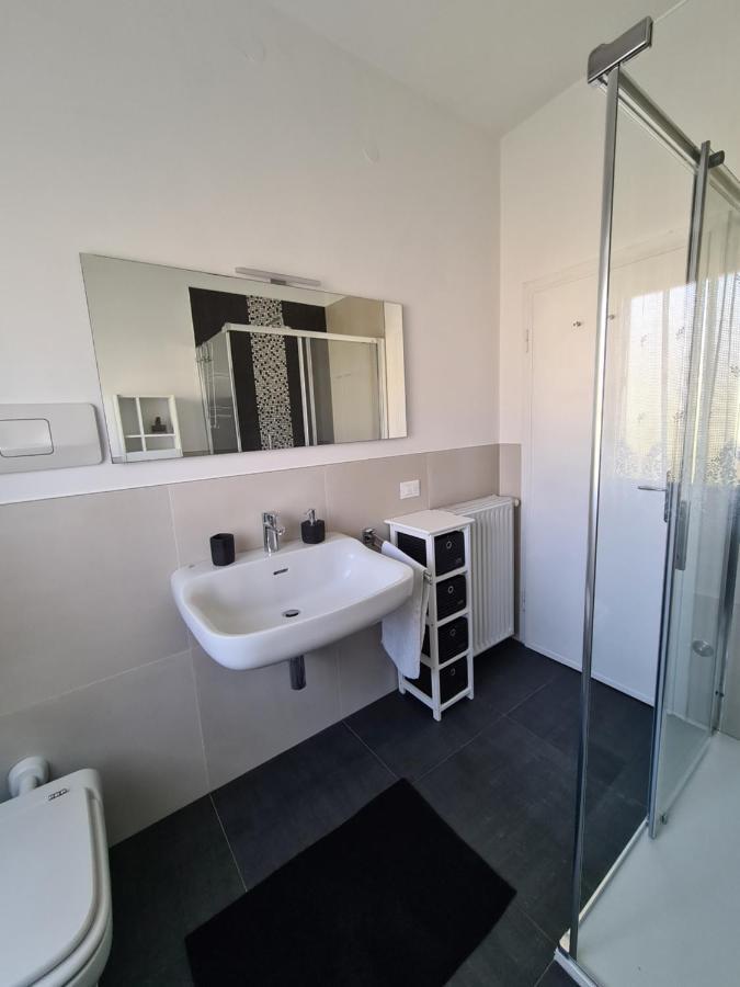 Ferienwohnung Le Peonie Riva del Garda Exterior foto