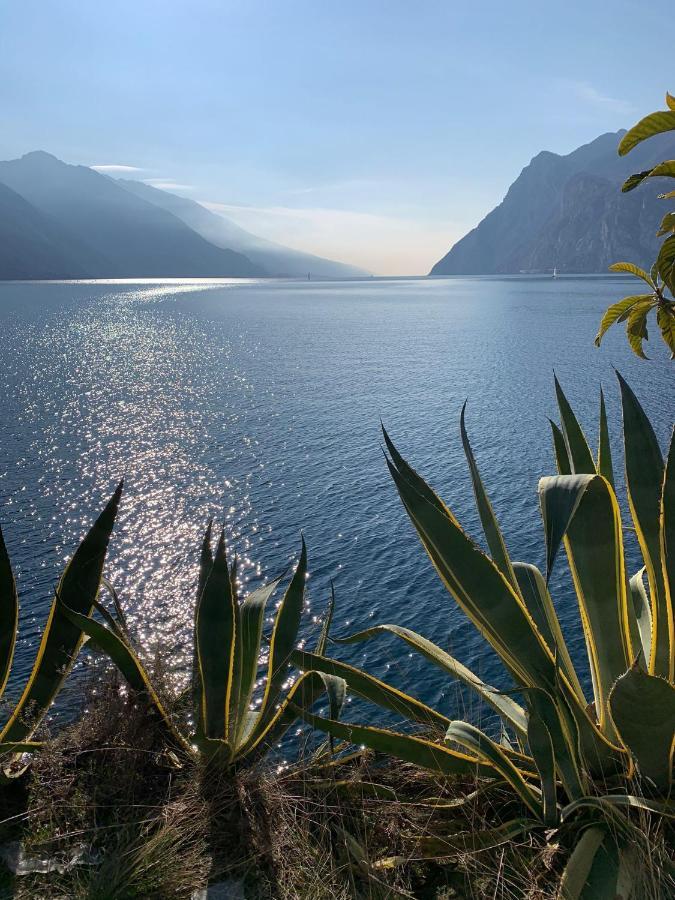 Ferienwohnung Le Peonie Riva del Garda Exterior foto